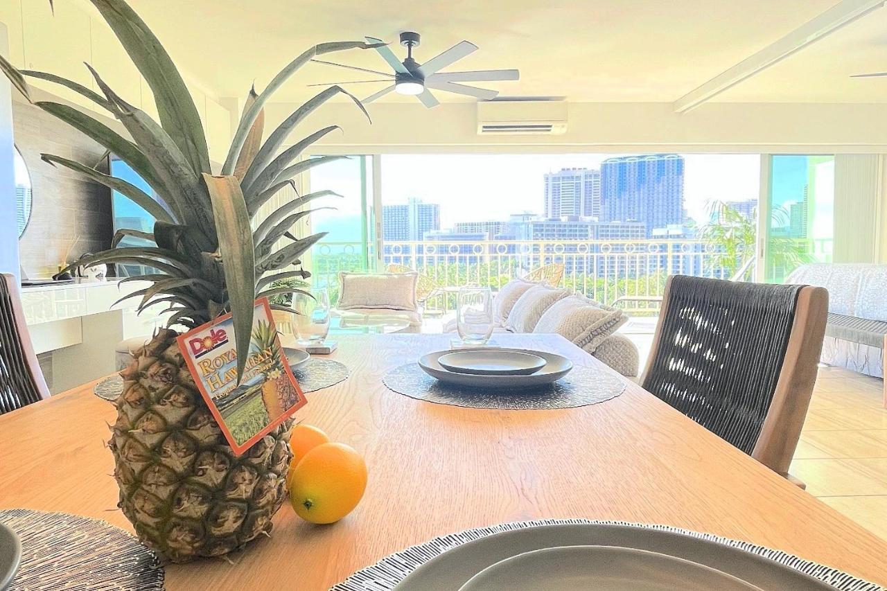 Waikiki Shore 1116 Beachfront Honolulu Dış mekan fotoğraf